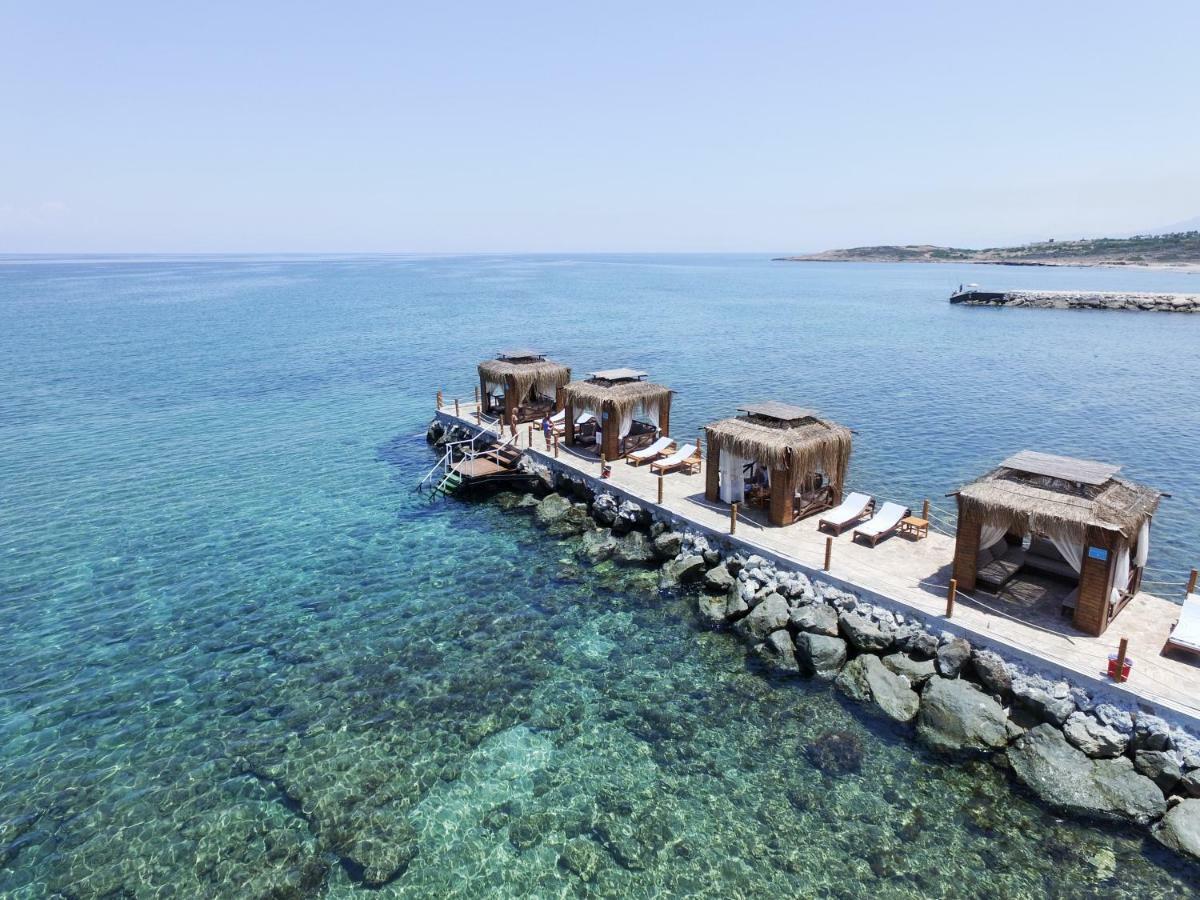 马尔帕斯赌场酒店 Agios Epiktitos 外观 照片